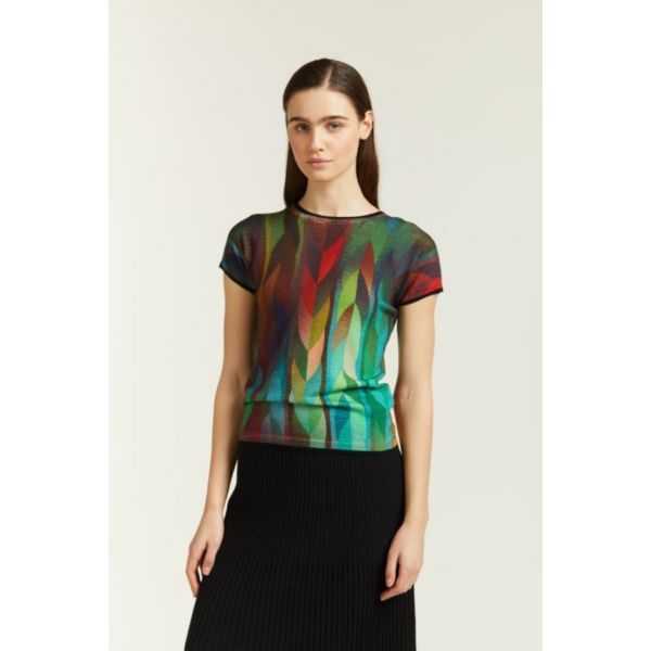 Short kimono sleeved sweater with double use Optical print