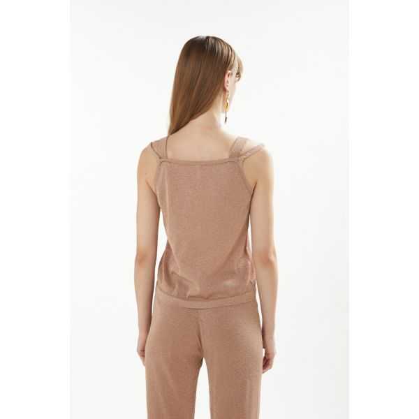 Solid color V neck top