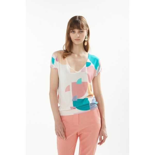 V neck sweater with short sleeves and Art print
