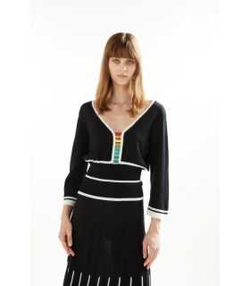 V neck sweater with 3/4 sleeves