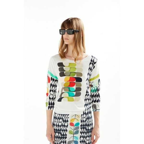 Boat neck sweater with 3/4 sleeves and Pop print double use