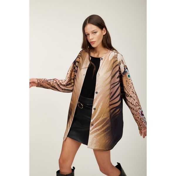 Oversize jacket with Animalier print