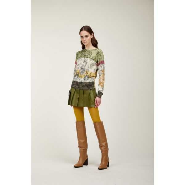 Crewneck sweater with Decoupage print double use