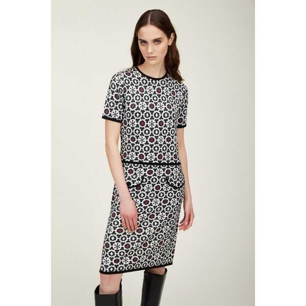 Shorts sleeves dress with Batik print