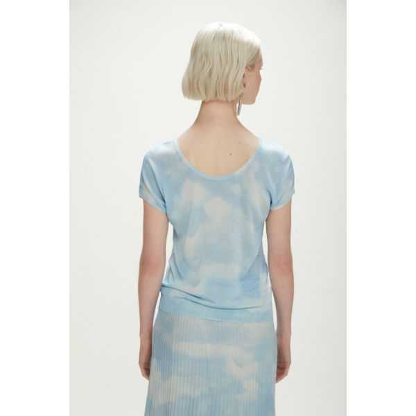 V neck t-shirt with Sky print double use