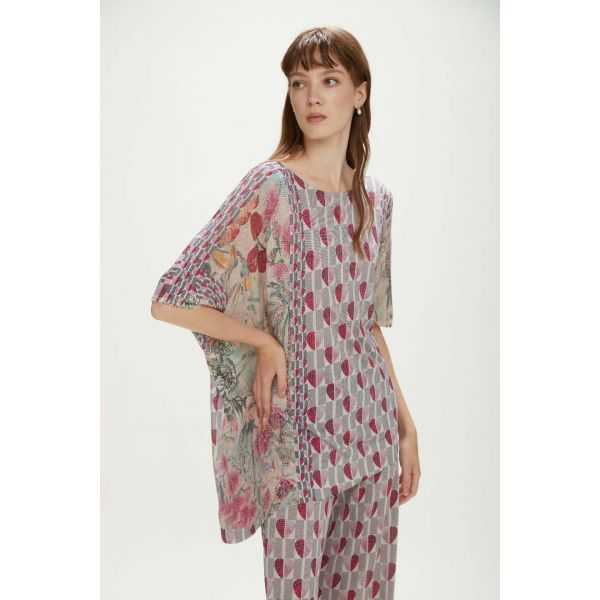 Oversized asymmetric sweater with Hearts print double use