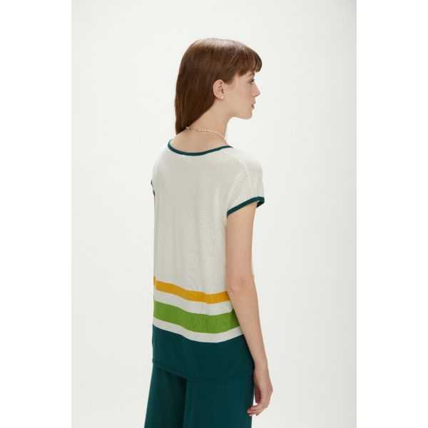 Short sleeve sweater with colorful stripes