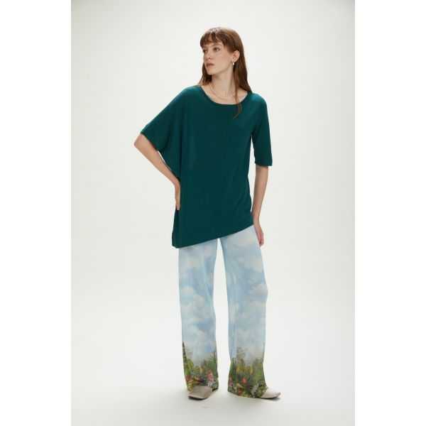 Asymmetric sweater