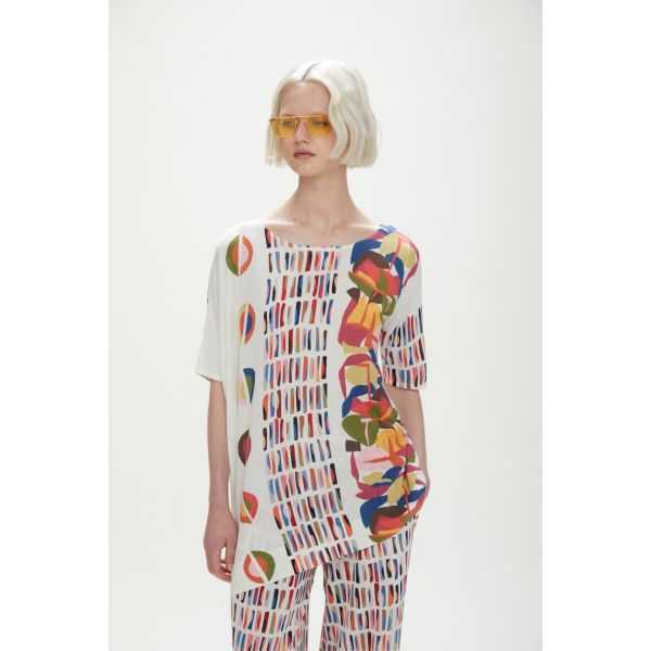 Asymmetric oversized jumper with Pop print double use
