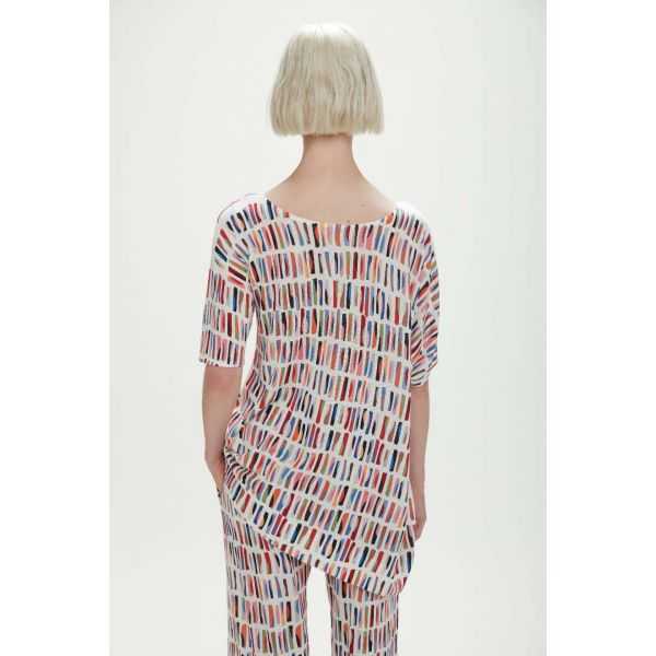Asymmetric oversized jumper with Pop print double use