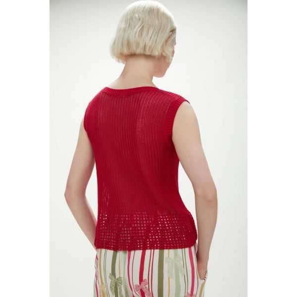 Knitted mesh top