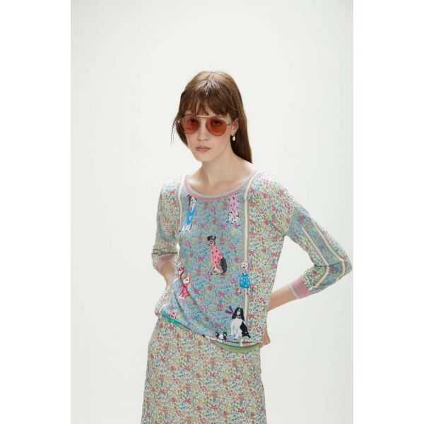Fine-knit pullover with dogs and flowers print
