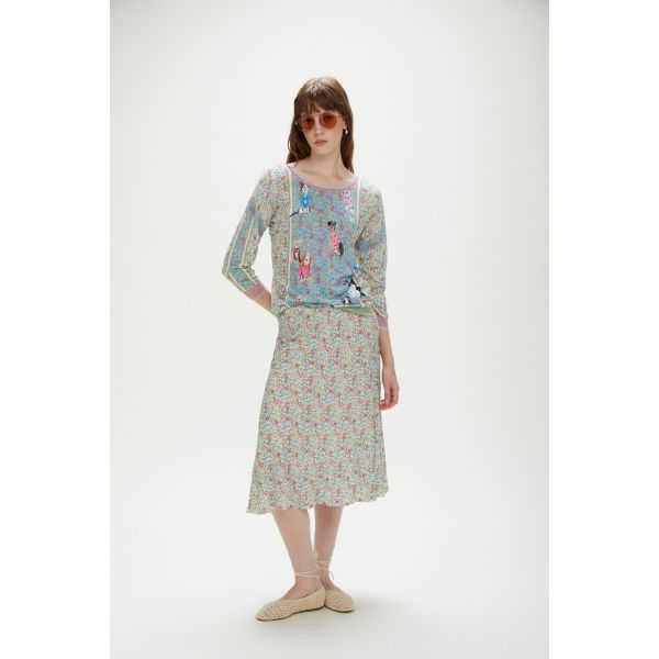 Fine-knit pullover with dogs and flowers print