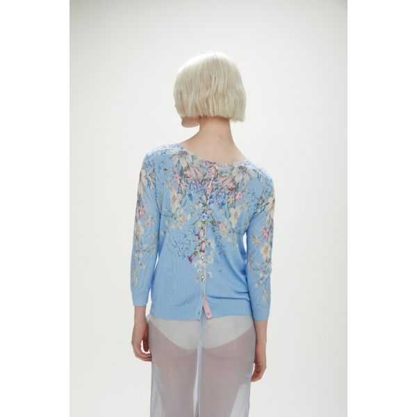 Light cardigan with floral pattern