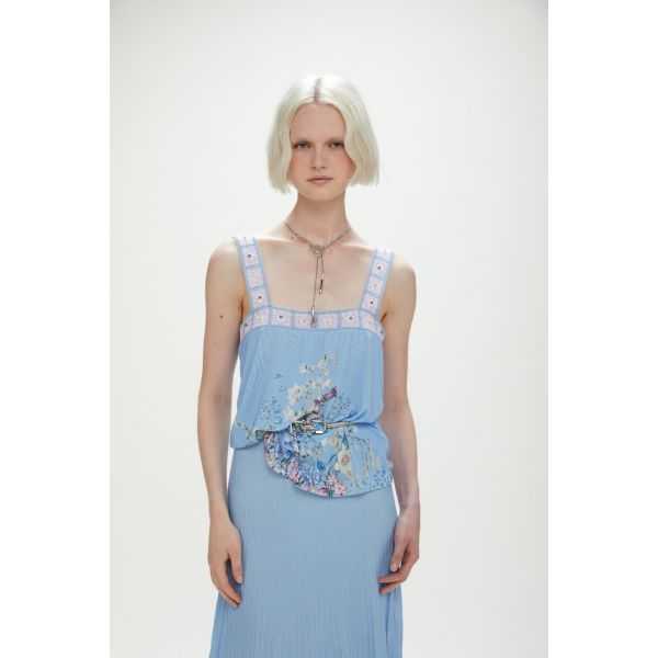 Top with crochet edges and Floral print