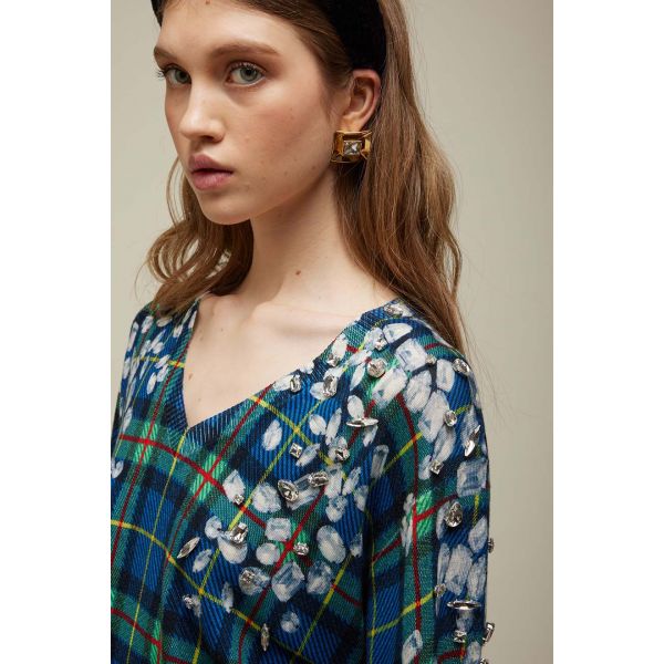 V-neck Sweater Tartan pattern with rhinestones applications