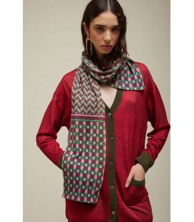 Scarf with Ties print Pattern