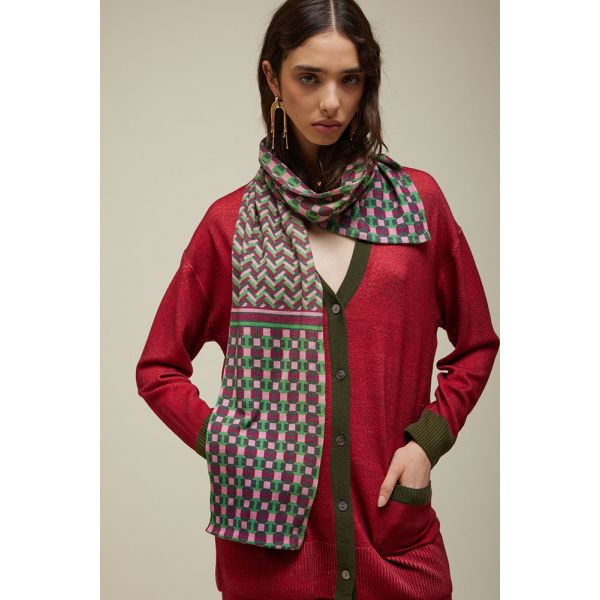 Scarf with Ties print Pattern