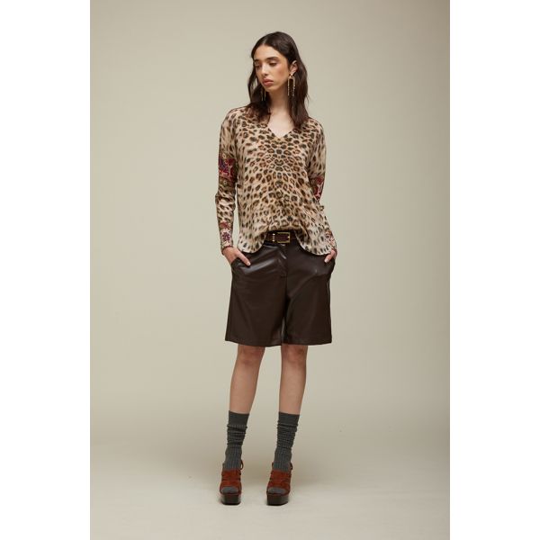 Oversized V-neck Sweater with Animalier pattern