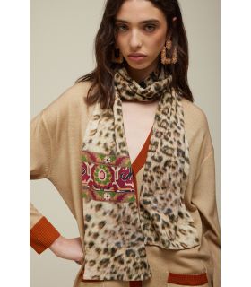 Scarf with Animalier pattern