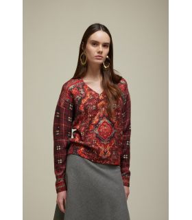 V neck oversized sweater with Carpet pattern