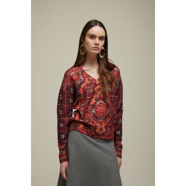 V neck oversized sweater with Carpet pattern