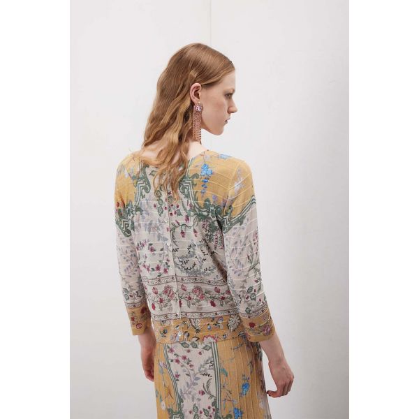 Twin set in pattern Wallpaper