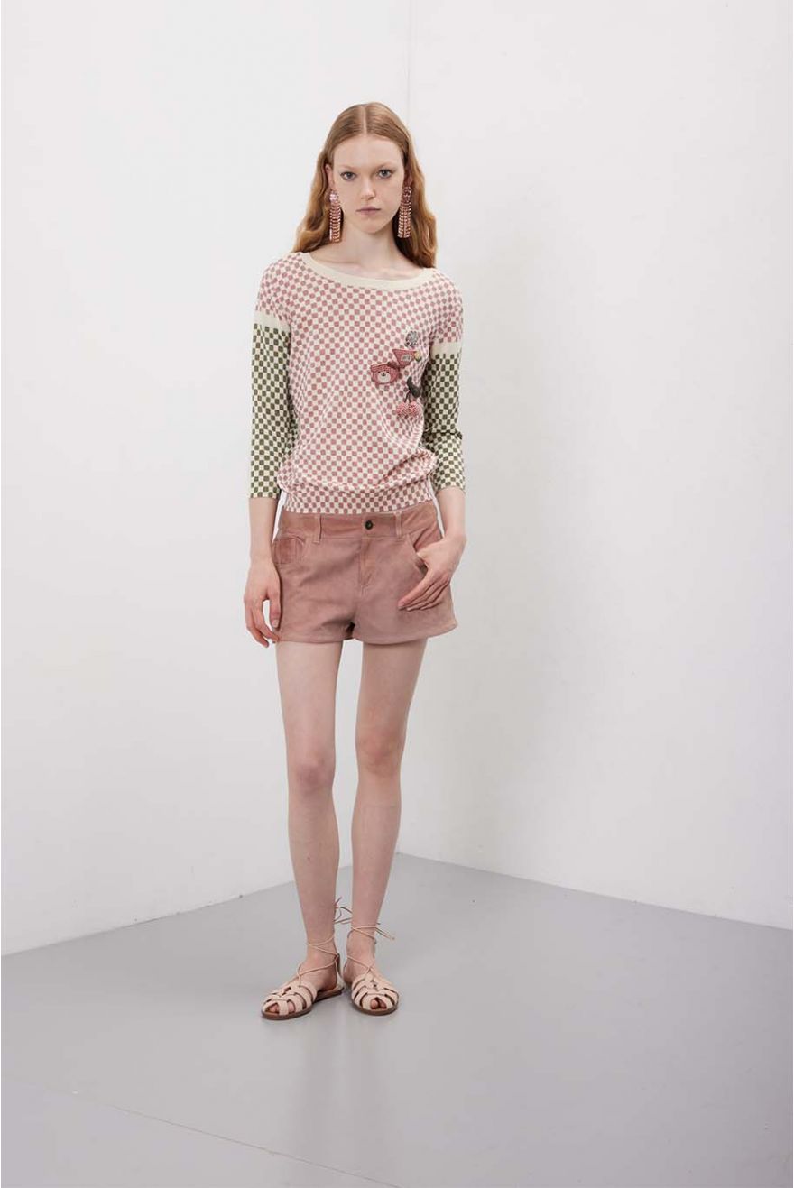 Maglia girocollo manica 3/4 a quadretti con spilli