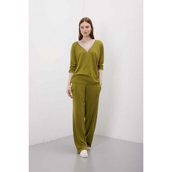 Pantaloni tinta unita in filato pregiato