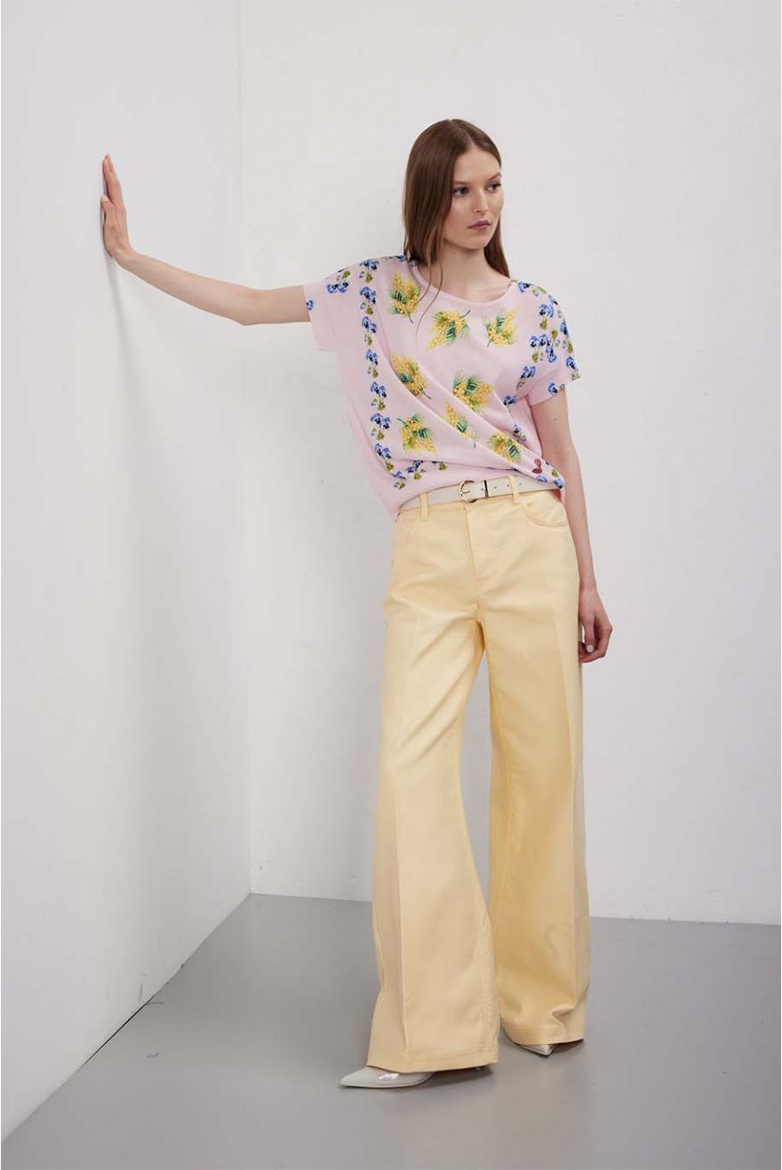 Kimono over manica corta con stampa Mimose