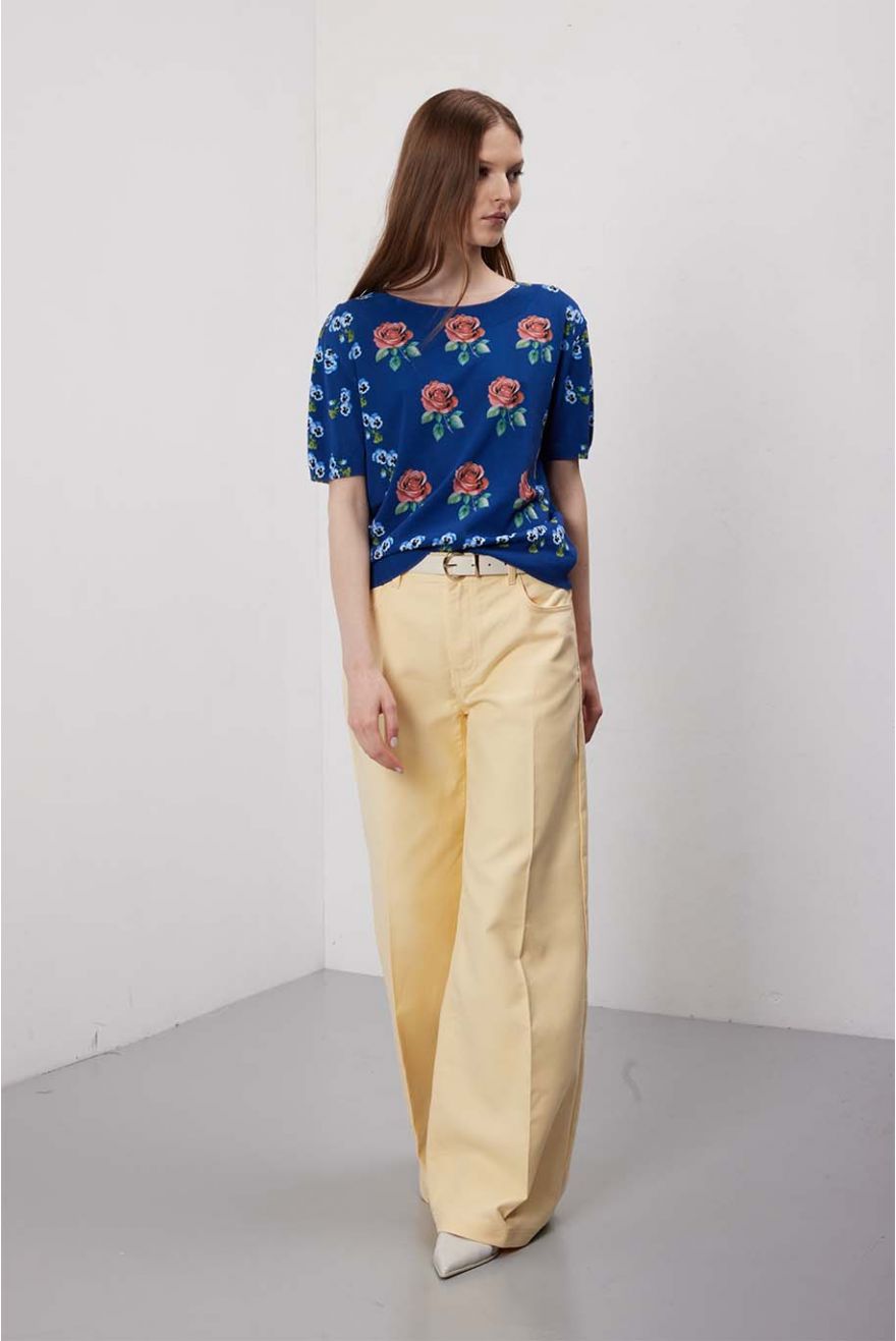 Maglia girocollo over corta con stampa Mimose