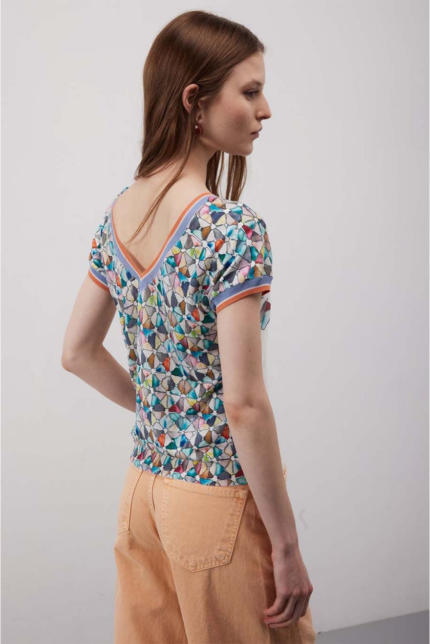 Maglia scollo V mezza manica con stampa Graphic